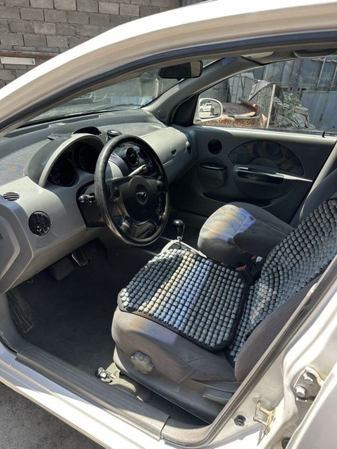 Geely MK Cross