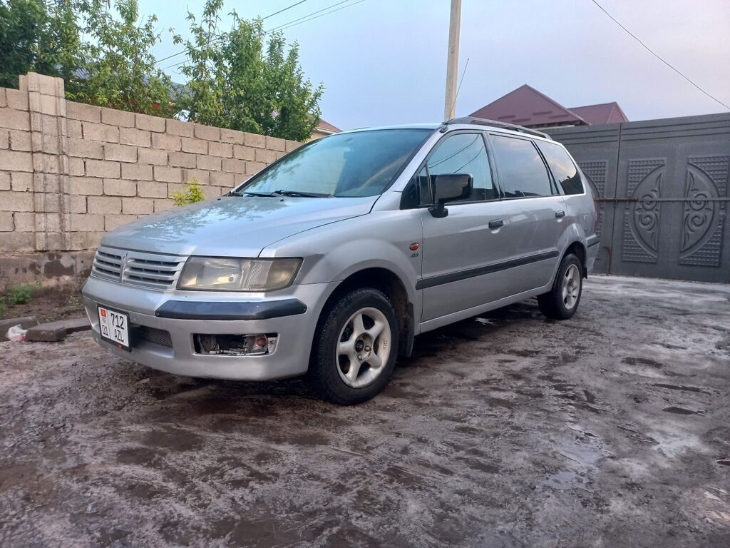Mitsubishi Space Wagon