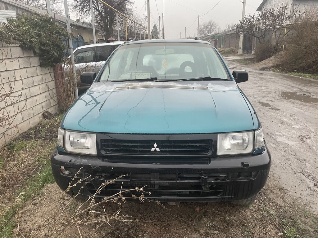 Mitsubishi RVR