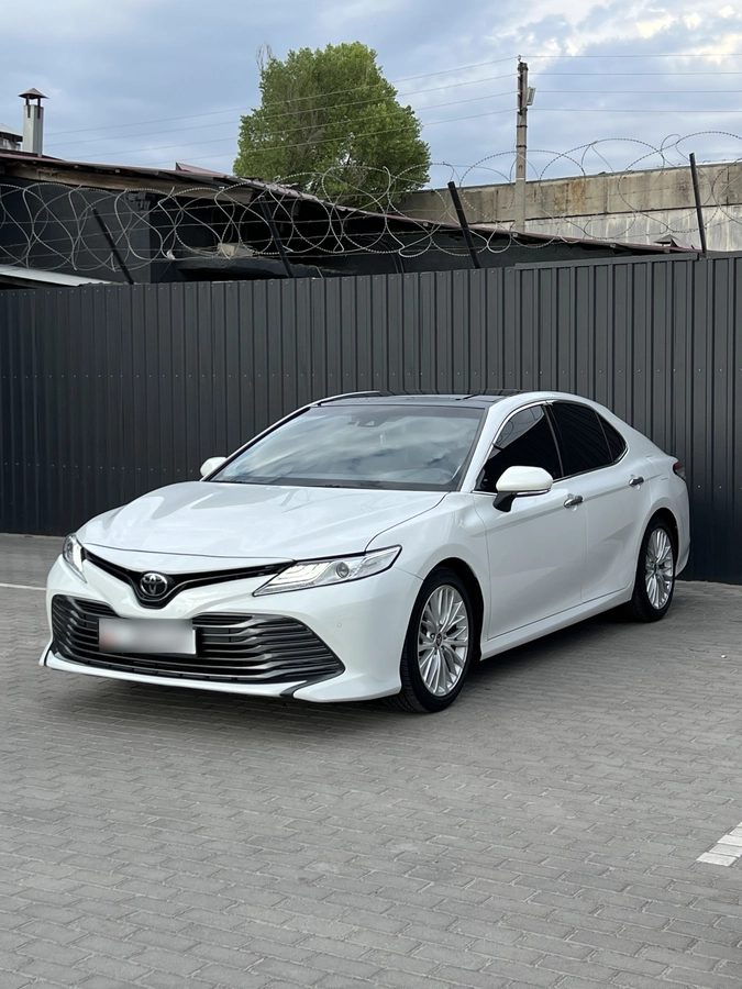 Toyota Camry VIII (XV70) 2020