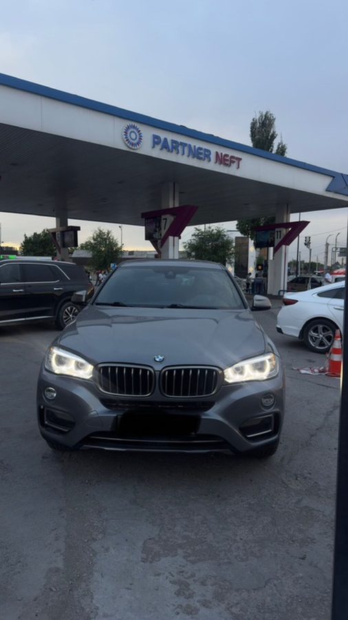 BMW X6