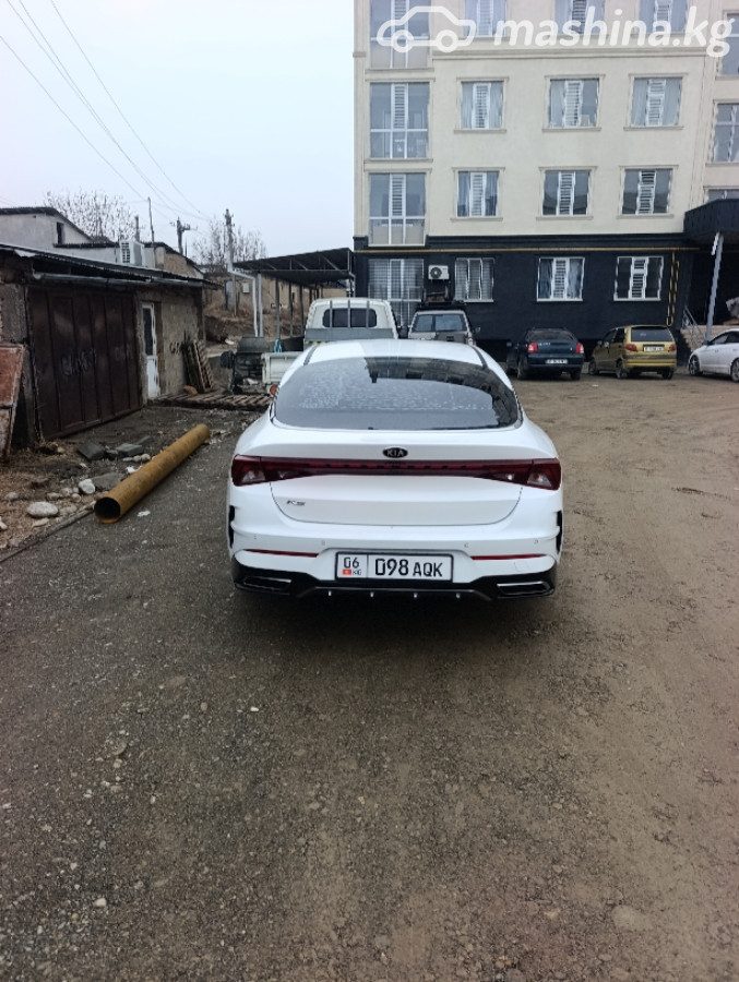 Kia K5 III