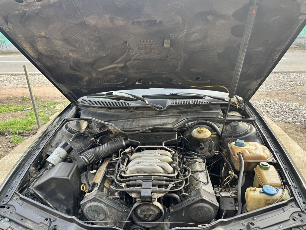 Audi 100