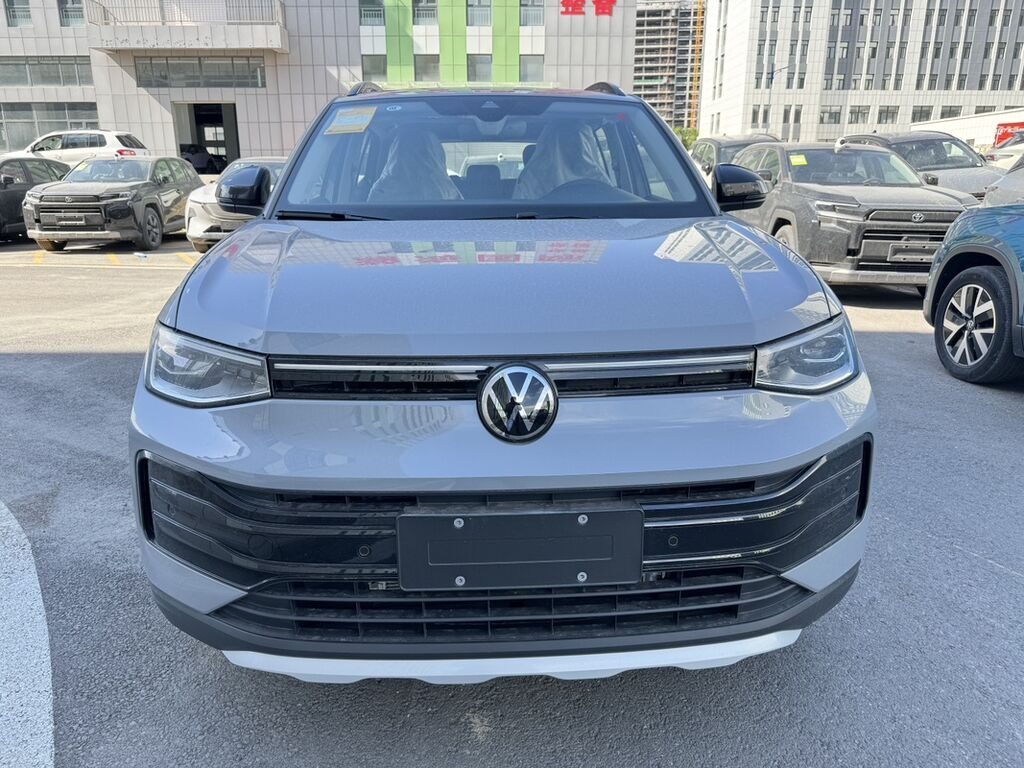 Volkswagen Tharu