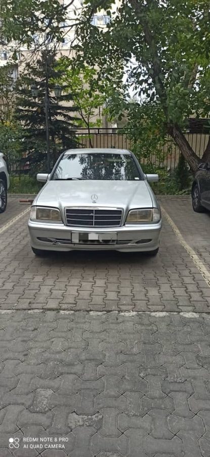 Mercedes-Benz 