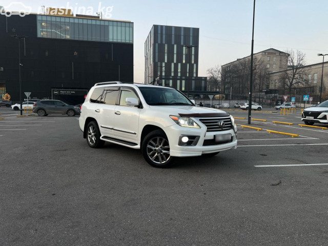 Lexus LX