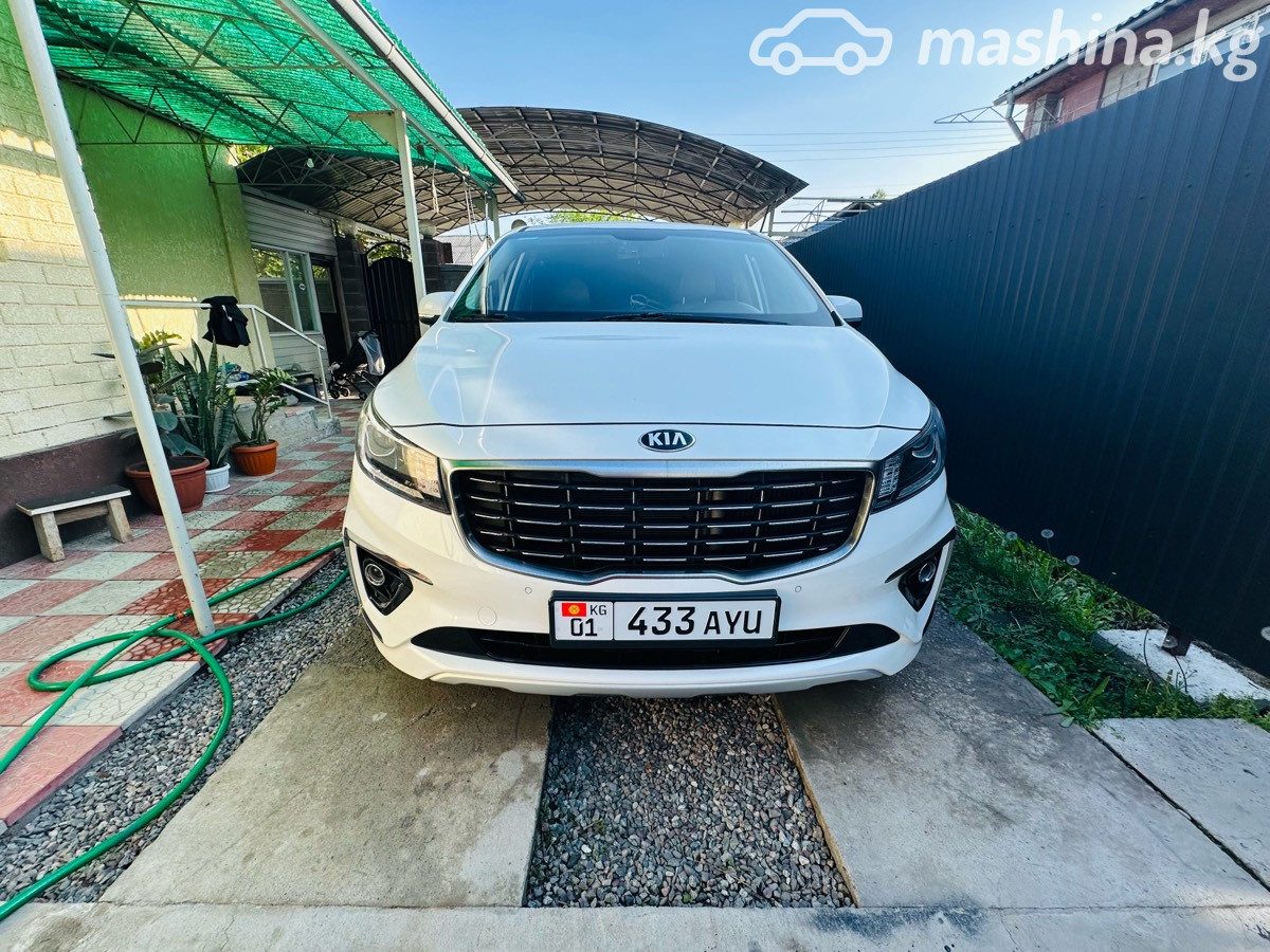 Kia Carnival III