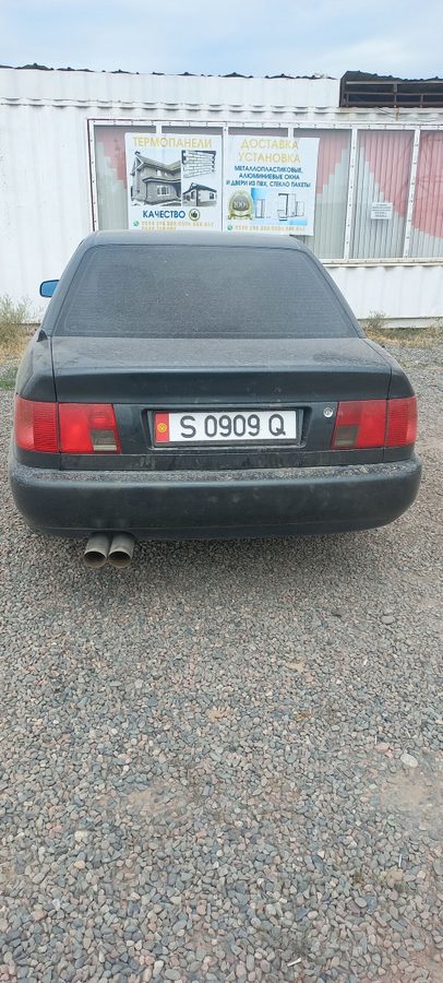 Audi 100