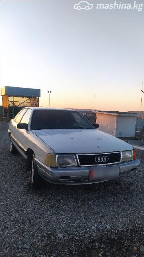 Audi 100