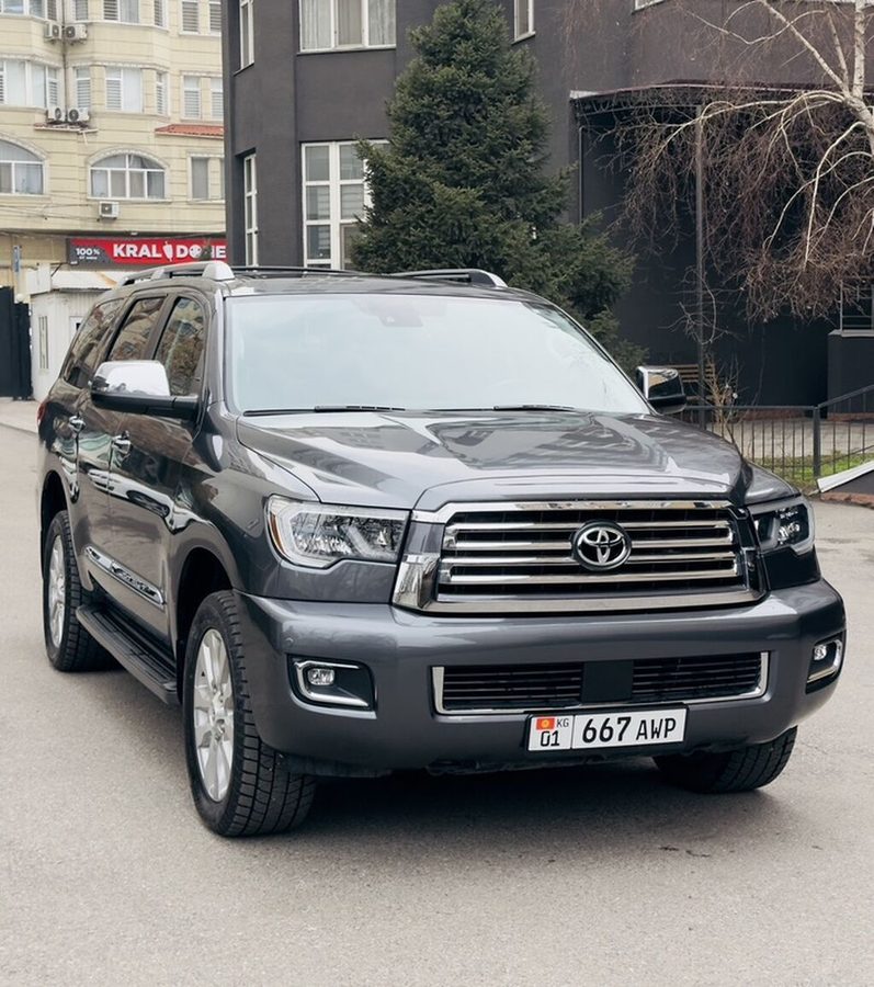 Toyota Sequoia