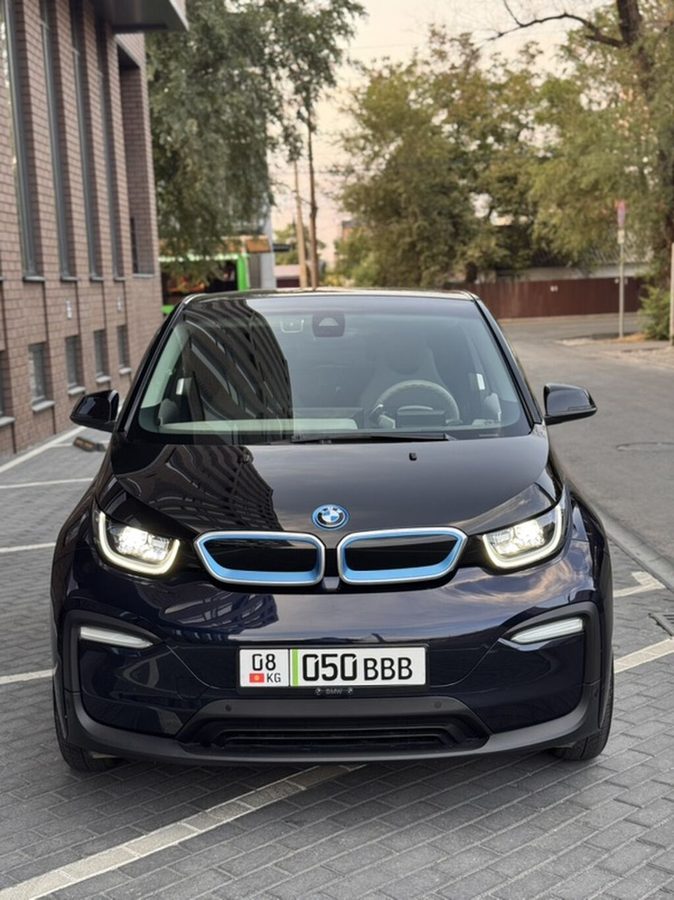 BMW i3