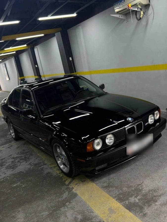 BMW 5 серии III (E34) 525i 2.5 MT