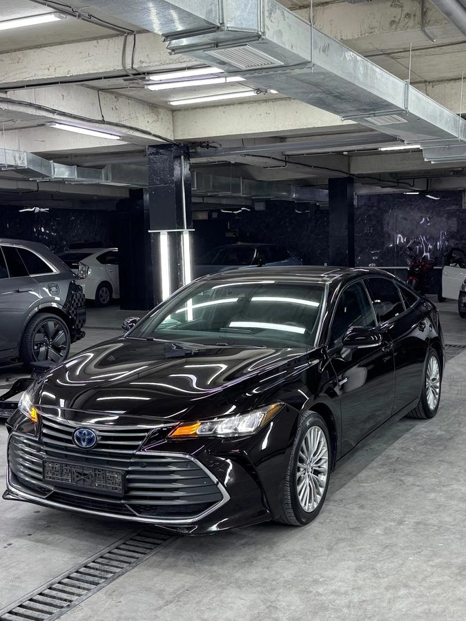 Toyota Avalon V 2.5hyb CVT