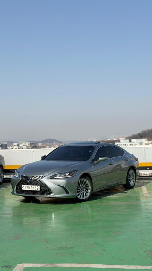 Lexus ES