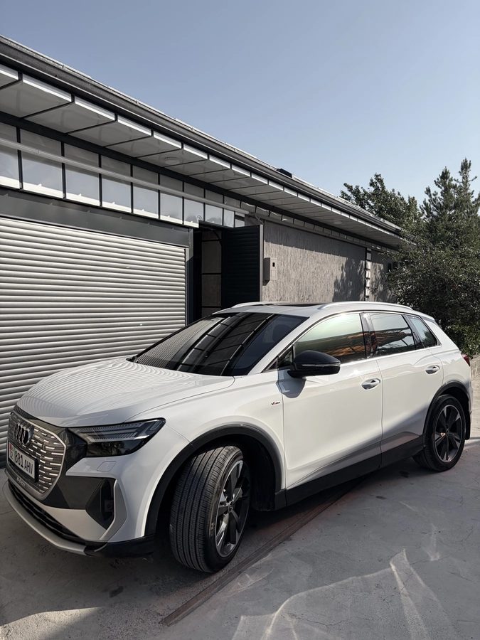 Audi Q4 e-tron 2023
