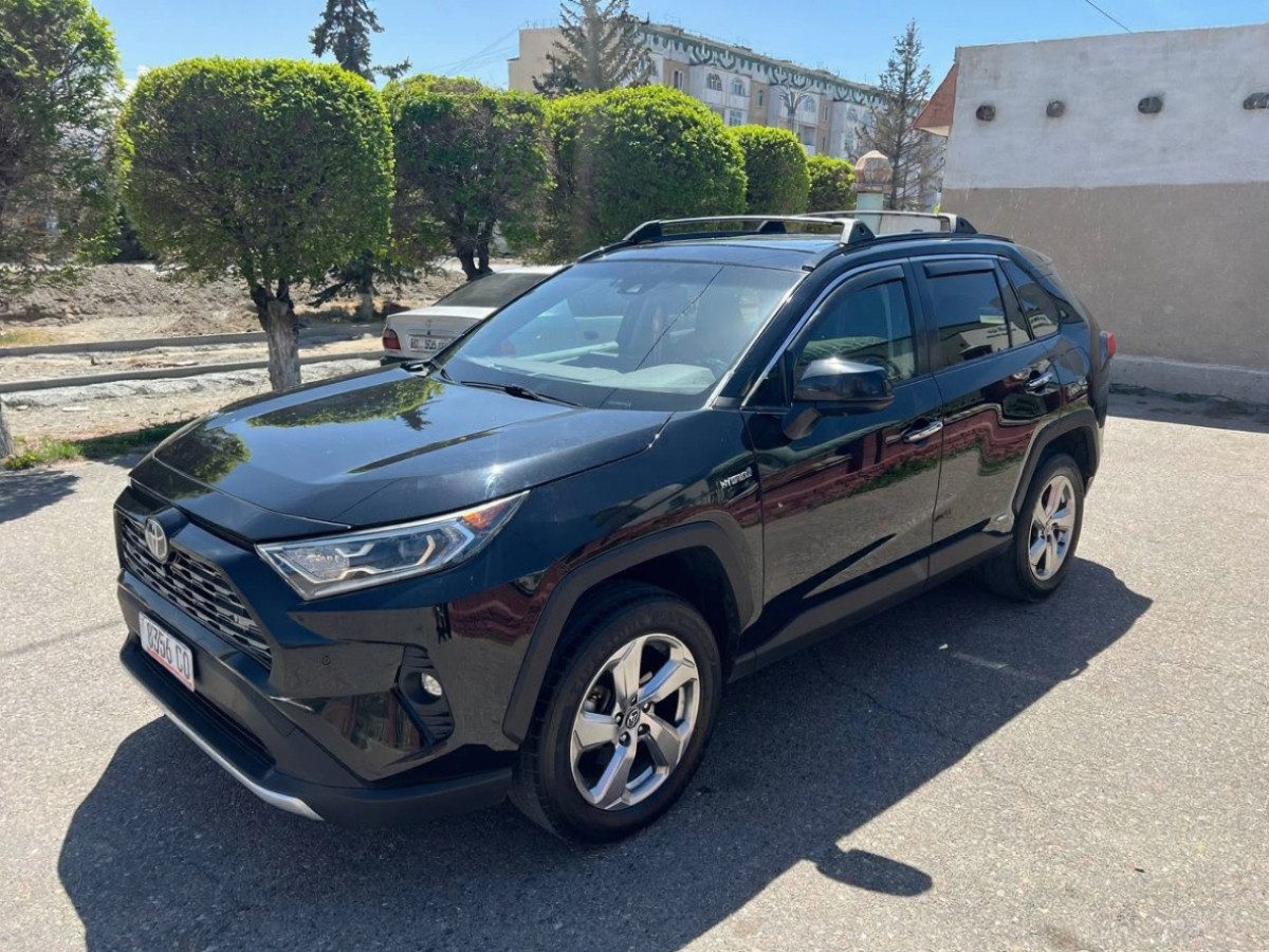 Toyota RAV4 V (XA50)
