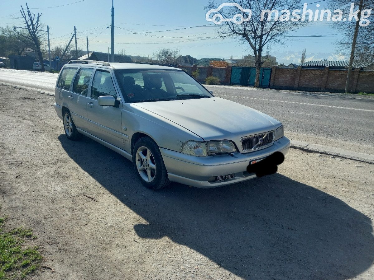 Volvo V70 I