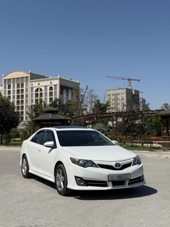 Toyota Camry VII (XV50) 2012