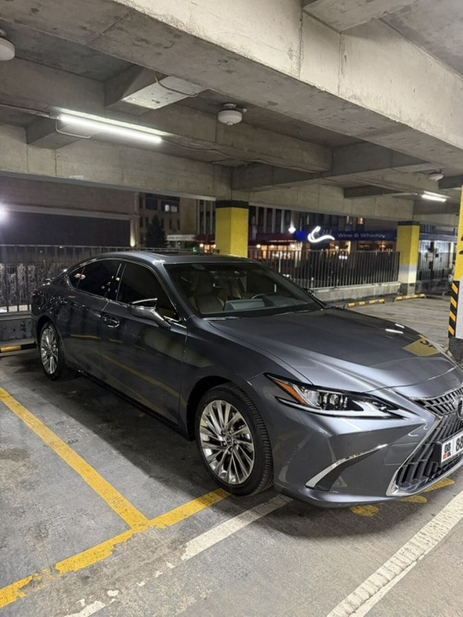 Lexus ES