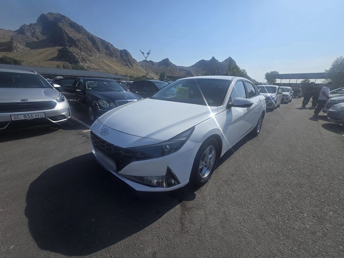 Hyundai Avante VII 2020