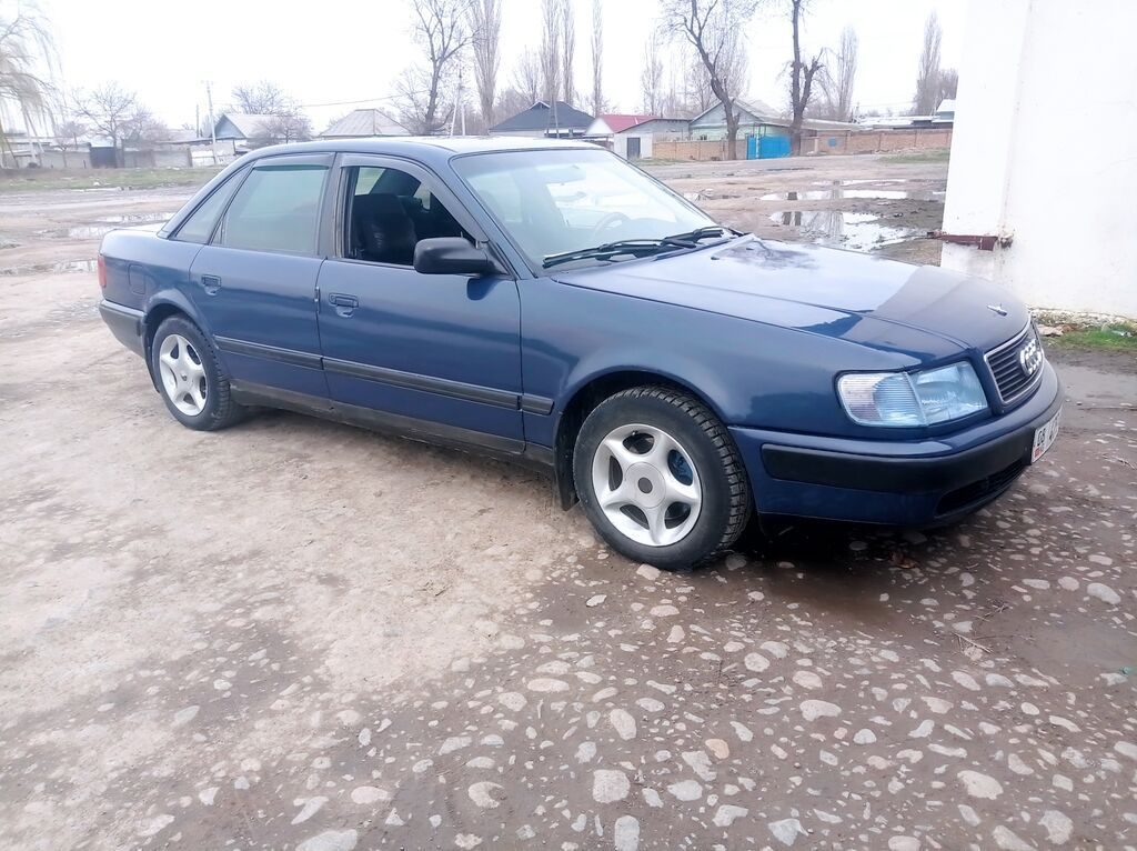 Audi 100