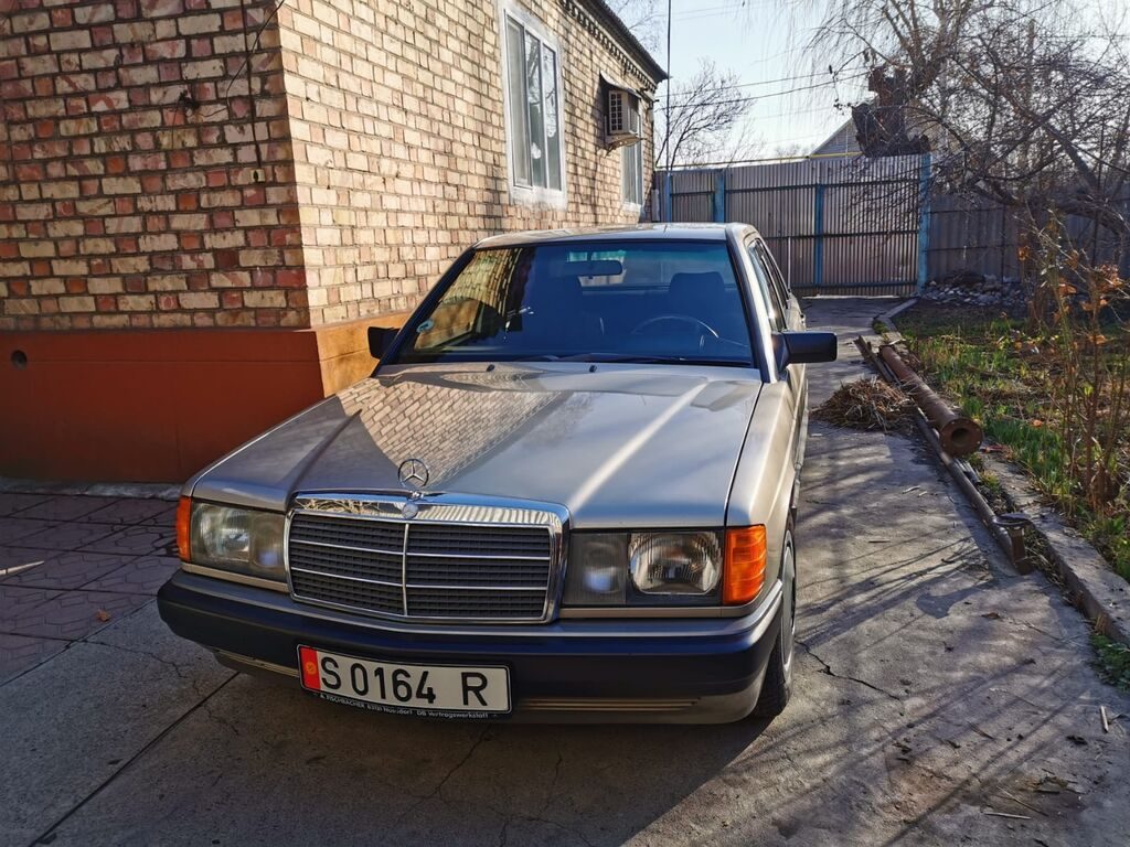 Mercedes-Benz 190
