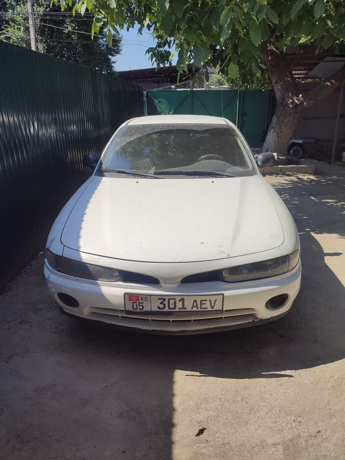 Mitsubishi Galant
