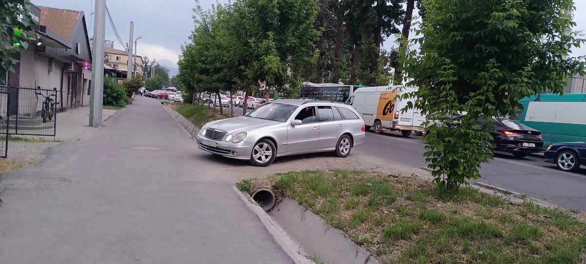 Mercedes-Benz E-Класс III (W211, S211) 2003