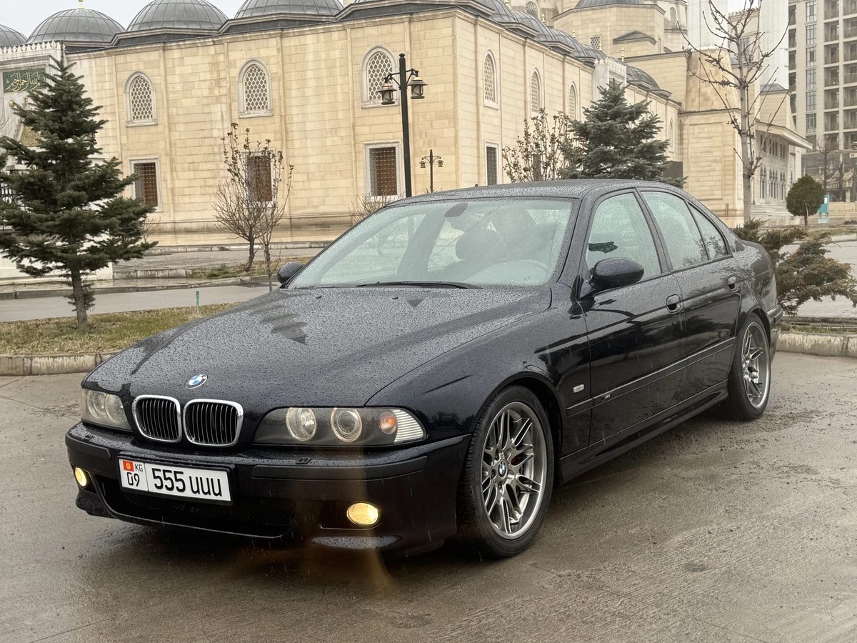 BMW M5 III (E39) 2001