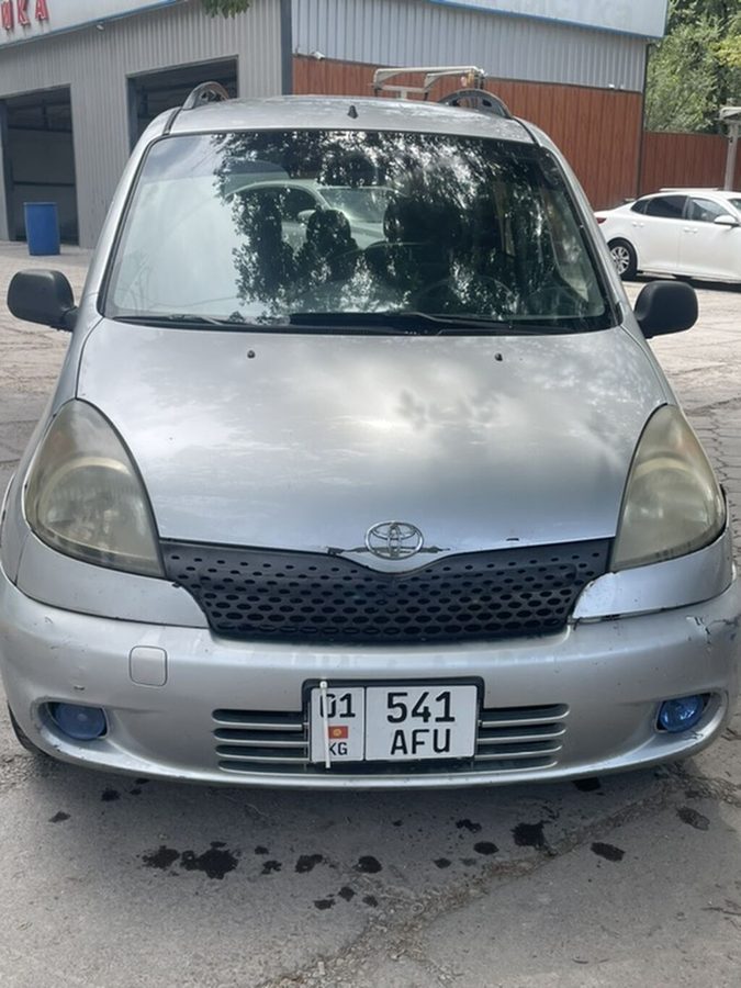 Toyota Yaris Verso