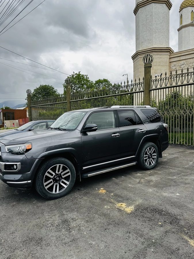 Toyota 4Runner V Рестайлинг 2018