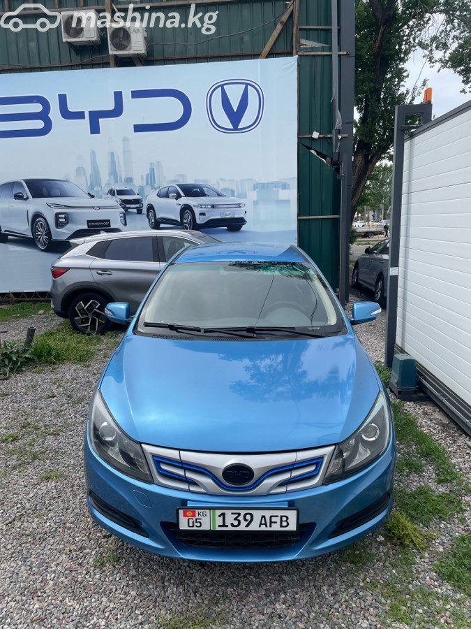 BYD E5
