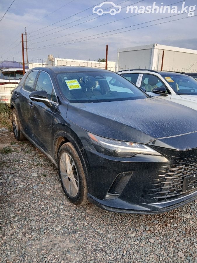 Lexus RX V