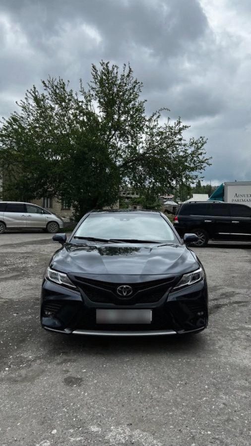 Toyota Camry VIII (XV70)