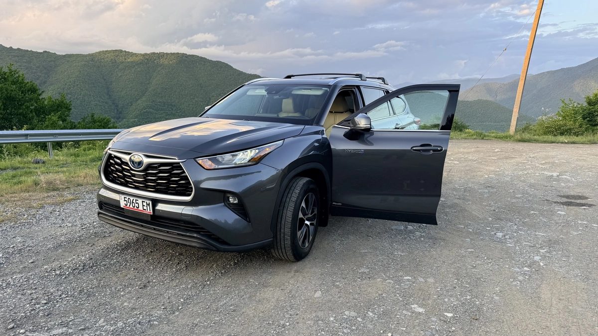 Toyota Highlander IV (U70) 2020