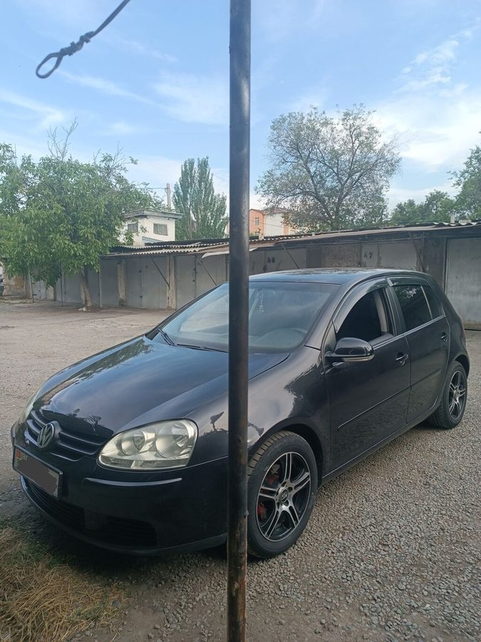 Volkswagen Golf V