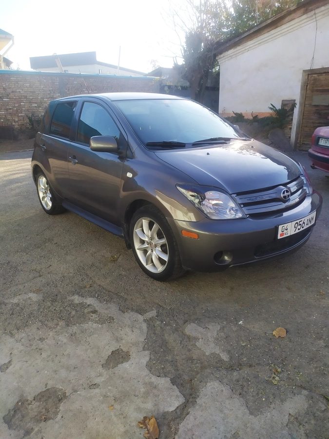 Toyota Ist I 2004