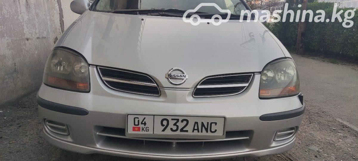Nissan Almera Tino