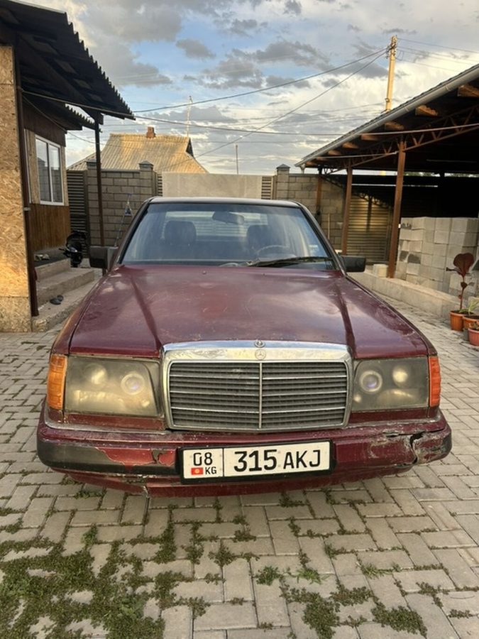 Mercedes-Benz W124