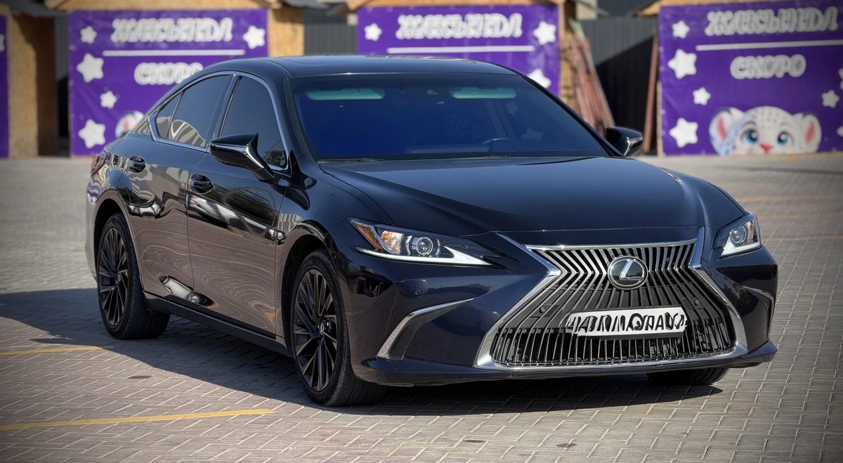 Lexus ES VII 2020