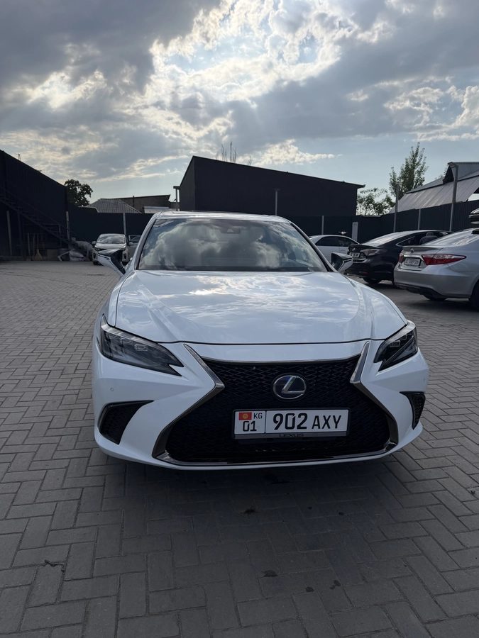 Lexus ES VII Рестайлинг 2022