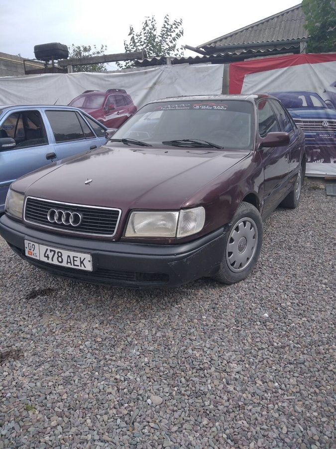 Audi 100