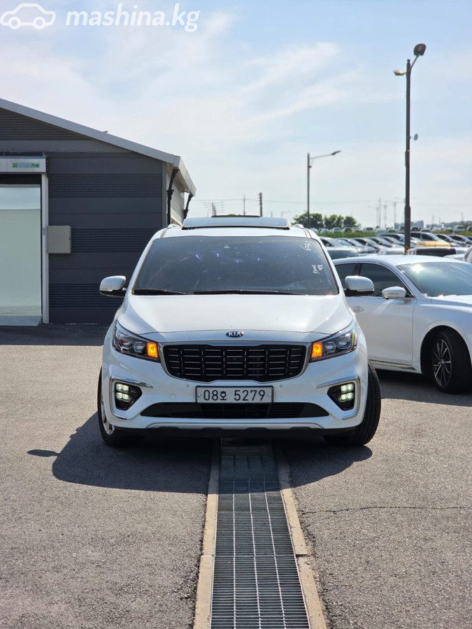 Kia Carnival III