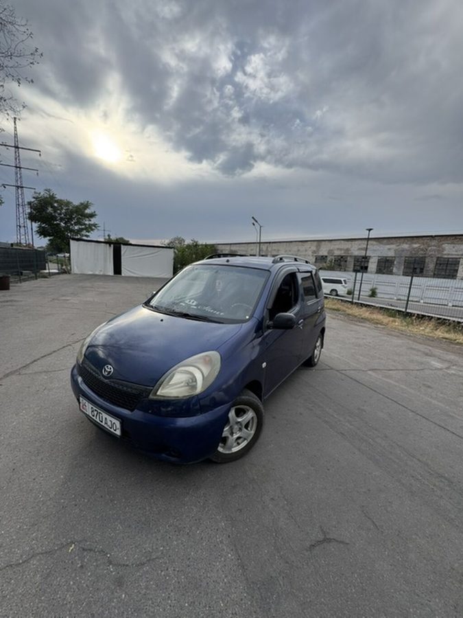 Toyota Yaris Verso