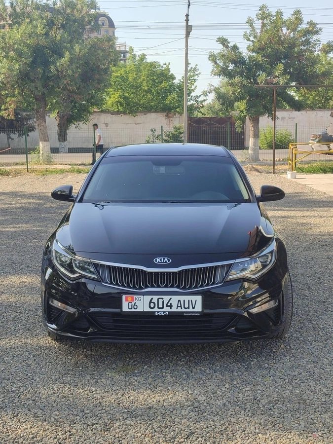Kia K5 II 2.0 AT