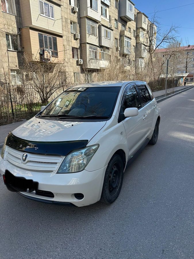 Toyota Ist