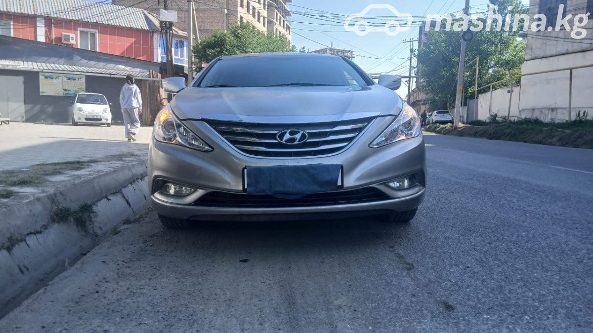 Hyundai Sonata VI (YF)