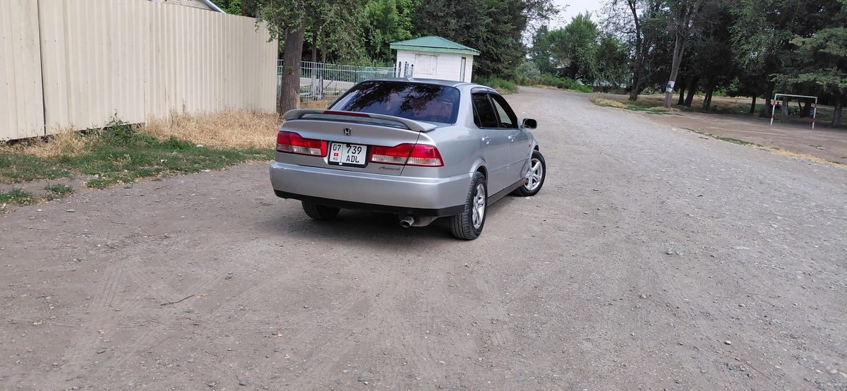 Honda Accord VI 2001
