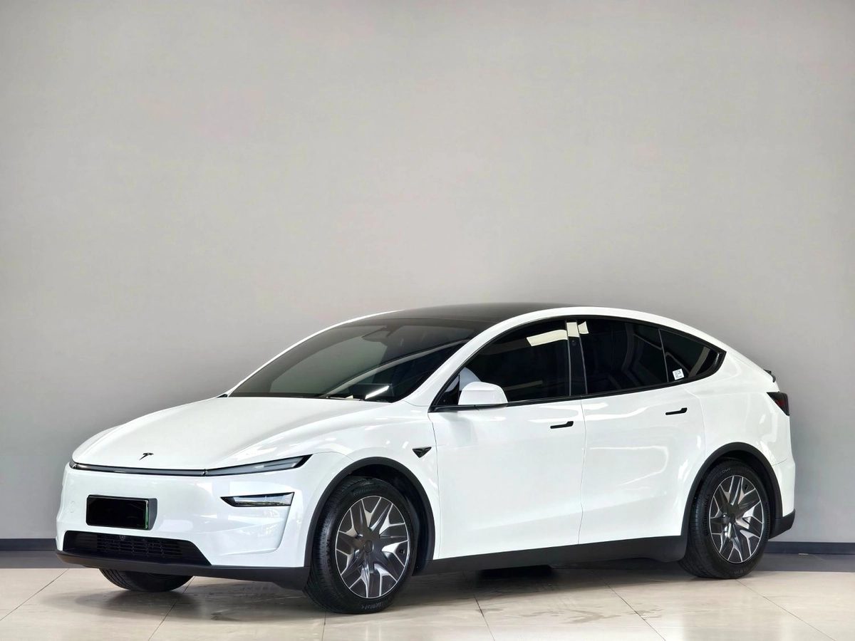 Tesla Model Y I 2025
