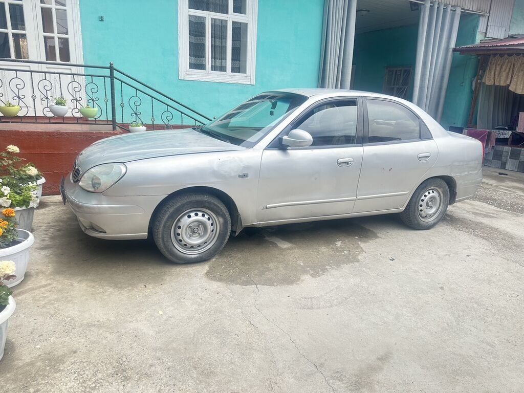 Daewoo Nubira